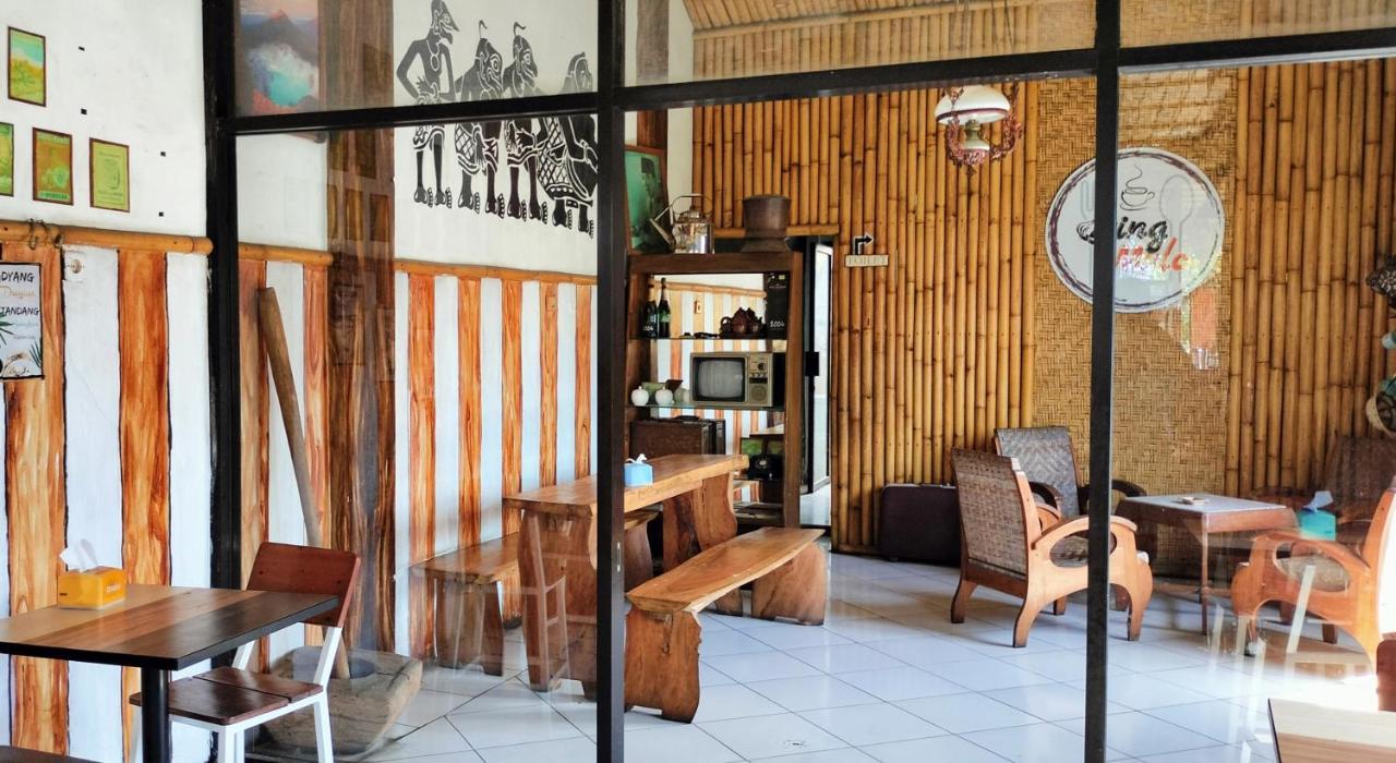 Latansa Homestay Banyuwangi  Exterior photo